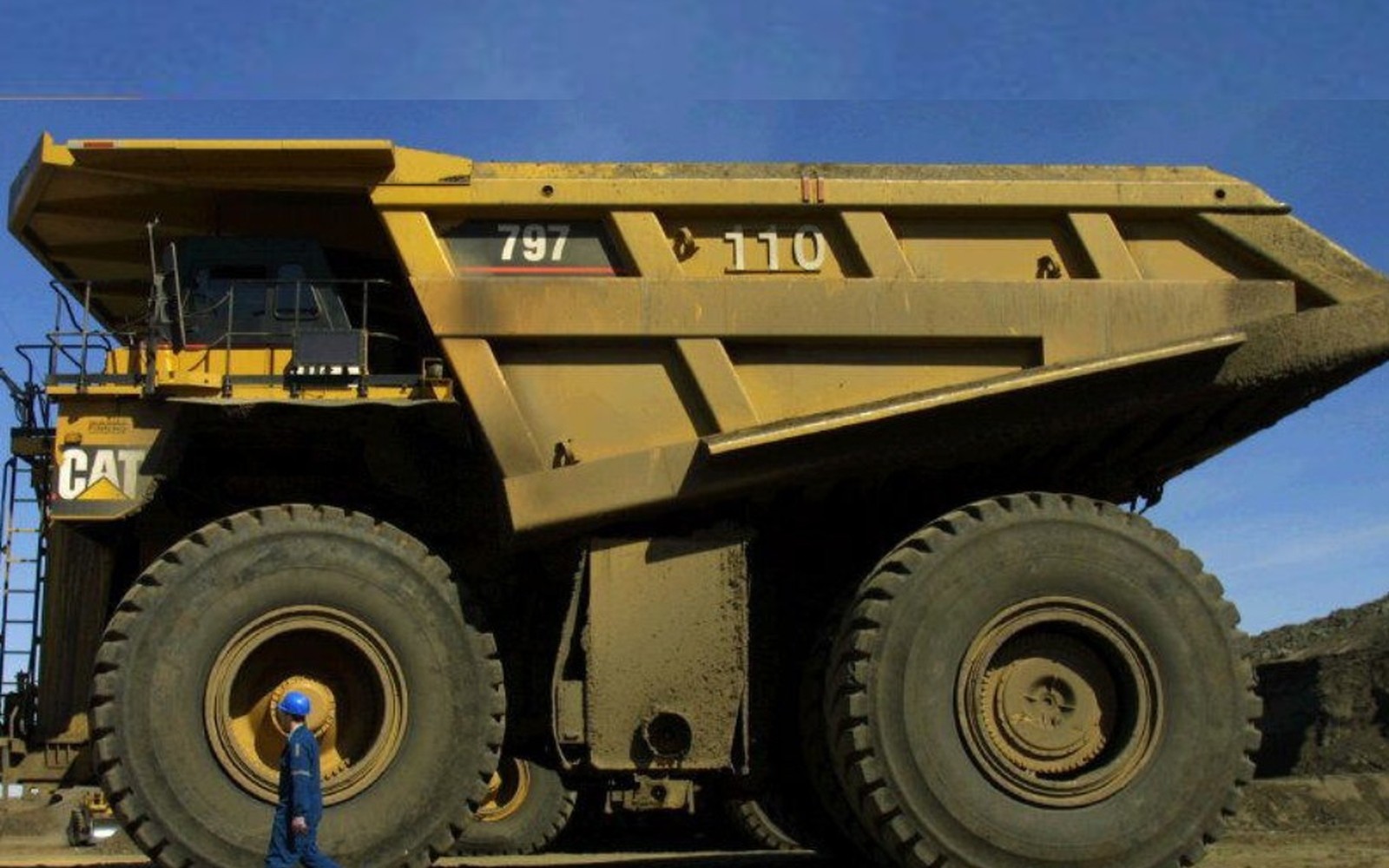 Dump Truck Financing for Road Construction Contractors