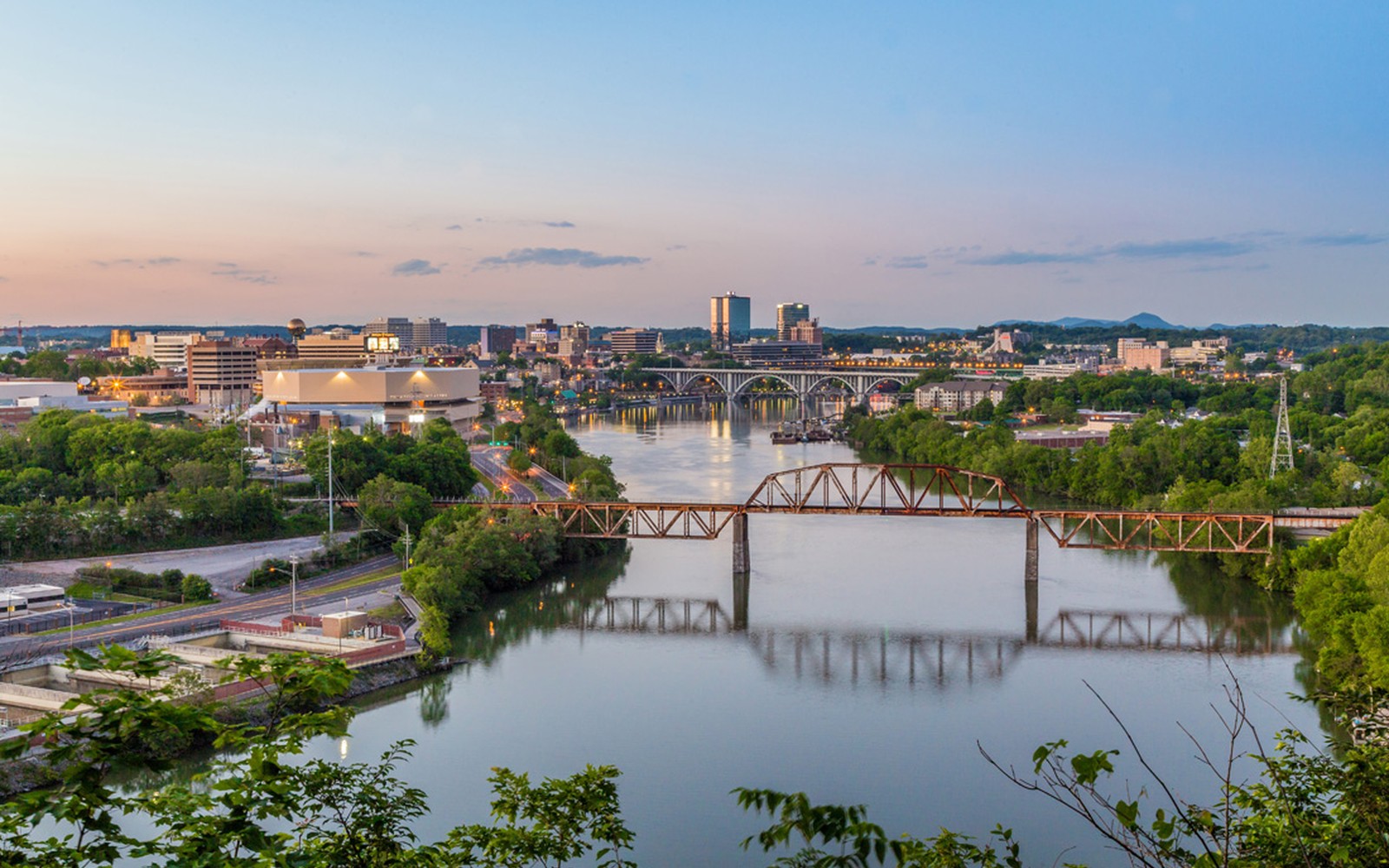 Dump Truck Financing in Knoxville, TN